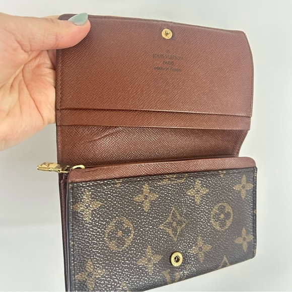 Louis Vuitton Coffrefort Wallet - Picture 6 of 12